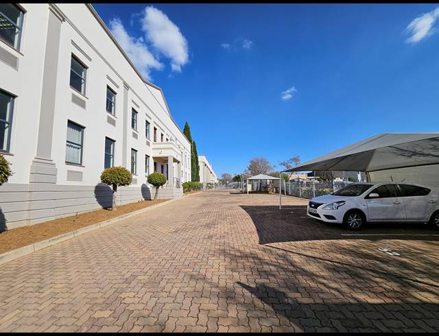 1,561M² WAREHOUSE TO LET IN RANDJESPARK